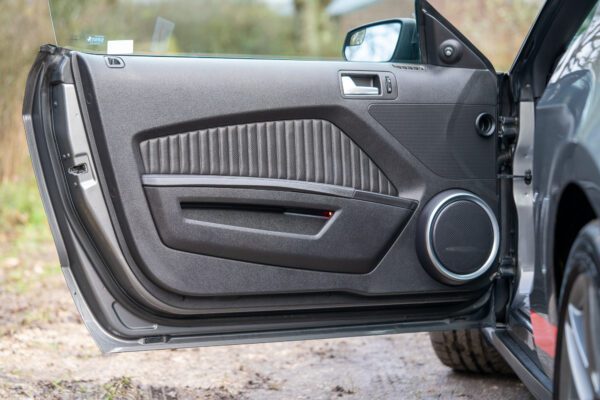 Shelby-GT500-2011MY_-30 Shelby-GT500-2011MY_-30