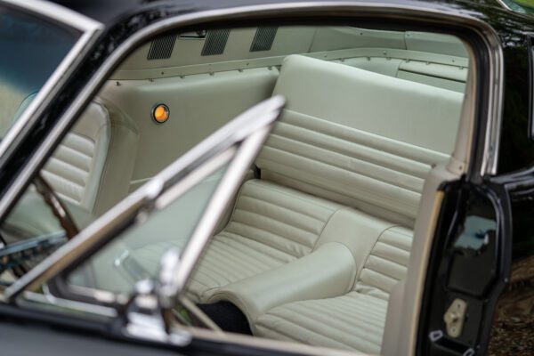 PilgrimV8-65-Fastback-Belle-022 PilgrimV8-65-Fastback-Belle-022