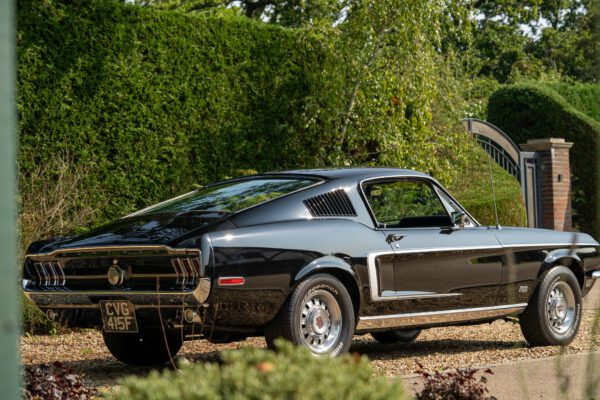 PV8 1968 Ford Mustang GT -022 PV8 1968 Ford Mustang GT -022