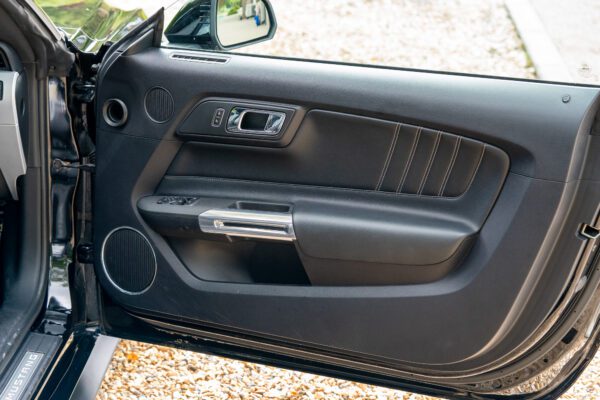 PV828 Mustang GT 727 Black-43 PV828 Mustang GT 727 Black-43