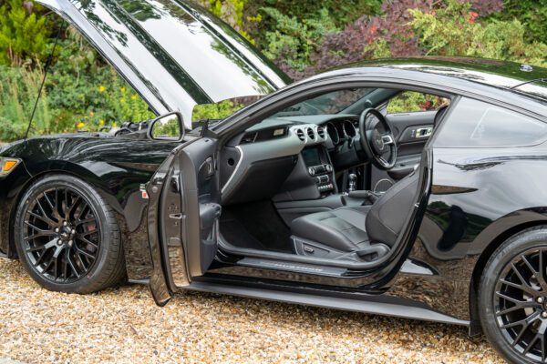 PV828 Mustang GT 727 Black-65 PV828 Mustang GT 727 Black-65