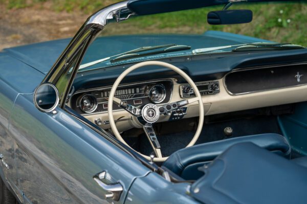 PV833 1965 Ford Mustang Convertible -23 PV833 1965 Ford Mustang Convertible -23
