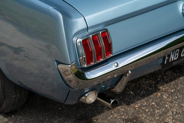 PV833 1965 Ford Mustang Convertible -30 PV833 1965 Ford Mustang Convertible -30