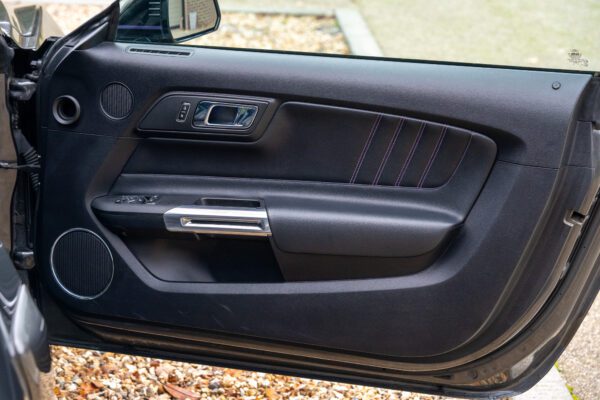 Ford Mustang GT 860_-054 Ford Mustang GT 860_-054