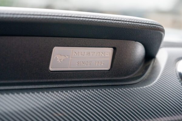 Ford Mustang GT 860_-060 Ford Mustang GT 860_-060