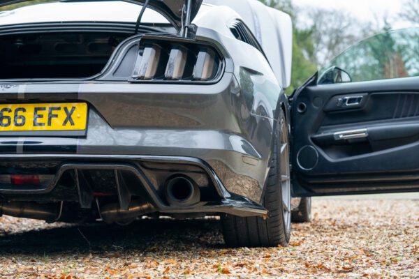 Ford Mustang GT 860_-074 Ford Mustang GT 860_-074