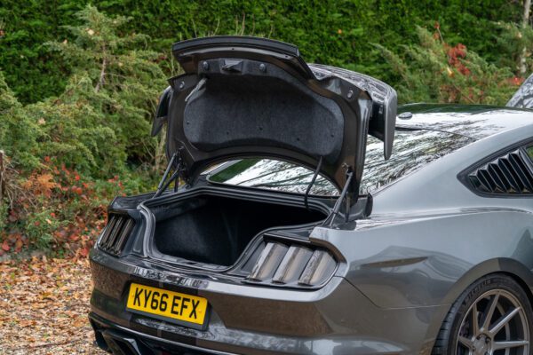 Ford Mustang GT 860_-075 Ford Mustang GT 860_-075