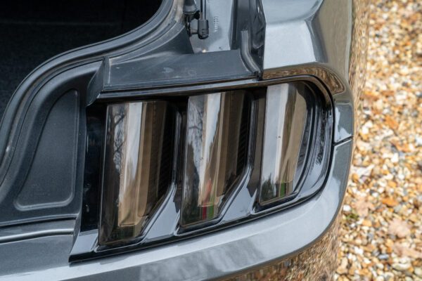 Ford Mustang GT 860_-086 Ford Mustang GT 860_-086