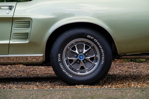 PV8-Mustang289-Conv-Green-64 PV8-Mustang289-Conv-Green-64